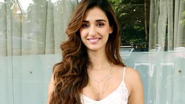 Actor Disha Patani was rumoured to be staying with Tiger Shroff and his family amid lockdown. Actor Disha Patani was rumoured to be staying with Tiger Shroff and his family amid lockdown.