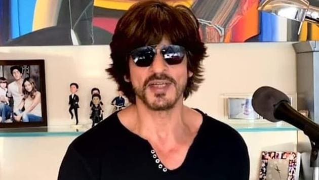 Shah Rukh Khan sang a special song for his fans.