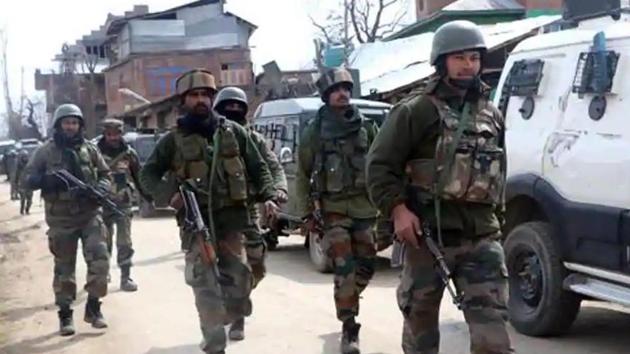 The attack on forces comes close on the heels of the gunbattle in north’s Kashmir’s Handwara, during which an Indian Army colonel and four other security personnel were killed on Sunday. (HT photo)