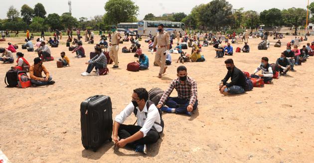 Stranded natives of Uttarakhand waiting for buses at exhibition ground in Sector 34, Chandigarh, on Monday. (Keshav Singh /HT) Stranded natives of Uttarakhand waiting for buses at exhibition ground in Sector 34, Chandigarh, on Monday. (Keshav Singh /HT)
