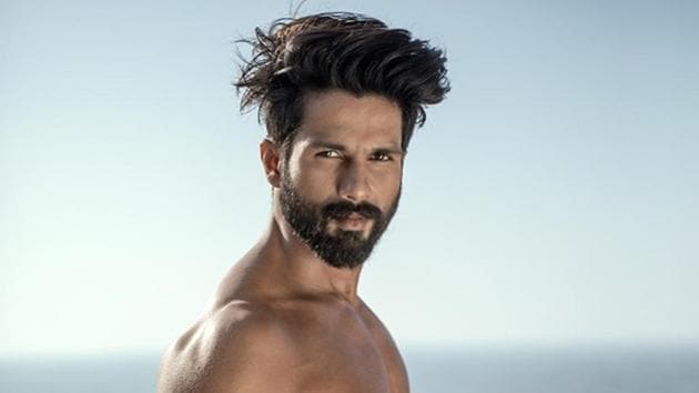 Shahid Kapoor Drops His Shirt For A Flaming Hot Picture Fans Ask For More Photos See Here Hindustan Times Check out the 5 absolute best shahid kapoor hairstyles that the kabir singh actor has sported in his bollywood movies. shahid kapoor drops his shirt for a