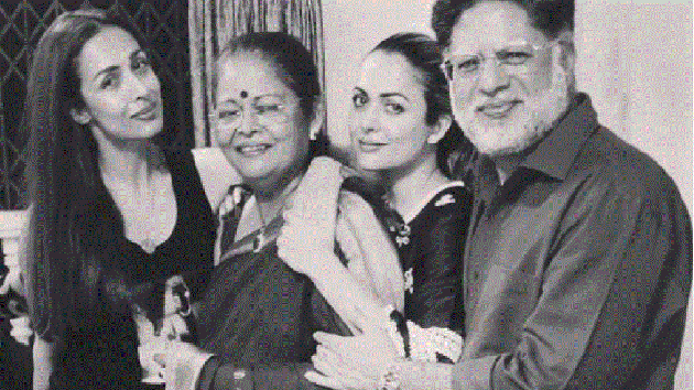 Malaika Arora with parents and sister Amrita Arora.