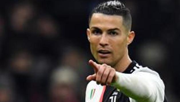 Ronaldo Returns To Turin After Coronavirus Lockdown Hindustan Times He plays for fc real madrid and his motherland's national team. ronaldo returns to turin after