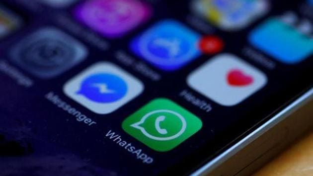 FILE PHOTO: WhatsApp and Facebook messenger icons are seen on an iPhone in Manchester, Britain, March 27, 2017. REUTERS/Phil Noble/File Photo (REUTERS) FILE PHOTO: WhatsApp and Facebook messenger icons are seen on an iPhone in Manchester, Britain, March 27, 2017. REUTERS/Phil Noble/File Photo (REUTERS)