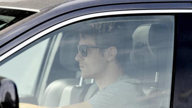 Aaron Ramsey arrives at the Juventus sports center to resume training in Turin, Italy, Tuesday, May 5, 2020. No soccer balls. No contact with teammates. And no entering the locker room. One by one, Serie A players are returning to the training field this week under a strict set of guidelines amid the coronavirus pandemic. (Fabio Ferrari/LaPresse via AP)(AP)