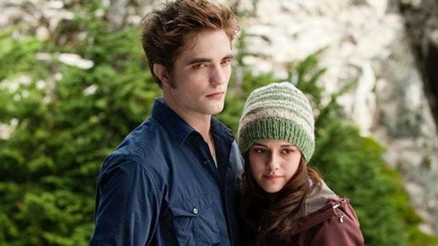 Stephenie Meyer Would Change When Edward Cullen Says 3 Words To Bella Swan  in 'Twilight'; It Should Have Happened Much Sooner