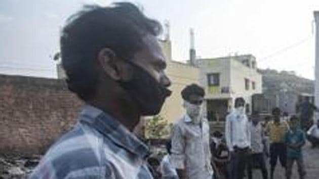 The number of labourers who registered their details in order to avail transport back to their native places in Pune crossed 15,000 on the first day itself on Tuesday, according to officials. (Pratham Gokhale/HT Photo) The number of labourers who registered their details in order to avail transport back to their native places in Pune crossed 15,000 on the first day itself on Tuesday, according to officials. (Pratham Gokhale/HT Photo)