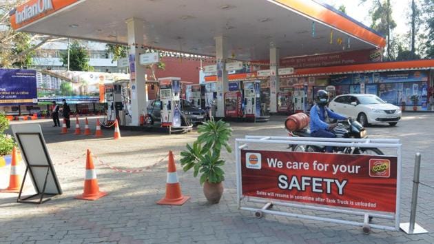 After the hike in VAT, the new prices of fuel will come into effect in Chandigarh from Wednesday midnight. (HT photo) After the hike in VAT, the new prices of fuel will come into effect in Chandigarh from Wednesday midnight. (HT photo)