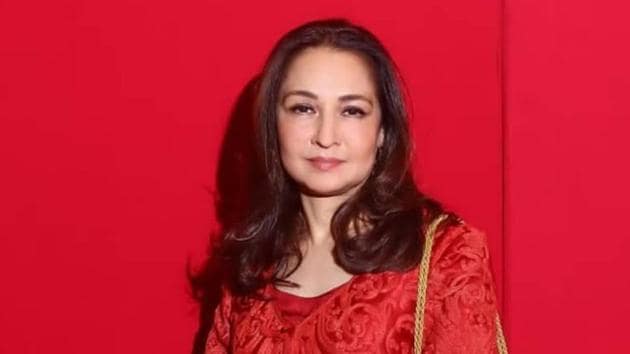 Pakistani actor Zeba Bakhtiar says she and Rishi Kapoor had kept in touch all these years