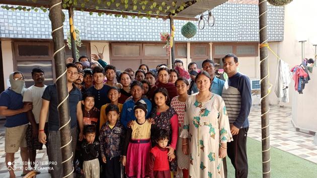 Living in the hotel where they have hired 10 rooms, the tourists earlier paid Rs 600 per room, which has now been reduced to Rs 200 by their hotel. (HT PHOTO) Living in the hotel where they have hired 10 rooms, the tourists earlier paid Rs 600 per room, which has now been reduced to Rs 200 by their hotel. (HT PHOTO)