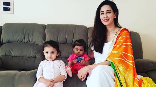 Chahatt Khanna is a single mother to two little girls.