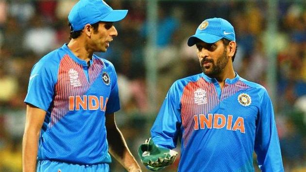 File image of MS Dhoni and Ashish Nehra.(PTI) File image of MS Dhoni and Ashish Nehra.(PTI)