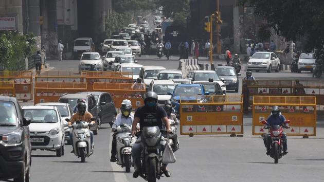 Vehicular traffic at Preet Vihar during lockdown in New Delhi. (Raj K Raj/HT Photo) Vehicular traffic at Preet Vihar during lockdown in New Delhi. (Raj K Raj/HT Photo)