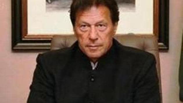 Pakistan Prime Minister Imran Khan took to Twitter after India said Pakistan was behind the unrest in Kashmir(PTI File Photo) Pakistan Prime Minister Imran Khan took to Twitter after India said Pakistan was behind the unrest in Kashmir(PTI File Photo)