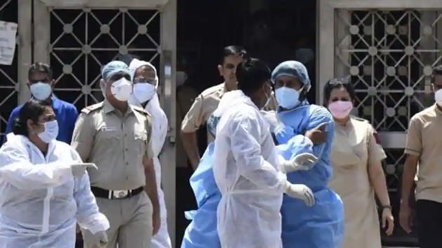 D K Gupta, a doctor and chairman of Felix Hospital, said two of his staff members tested positive for coronavirus on Thursday and one of them, a nurse, had come in contact with the female patient in the residential society on April 27.(Sonu Mehta/HT file photo)