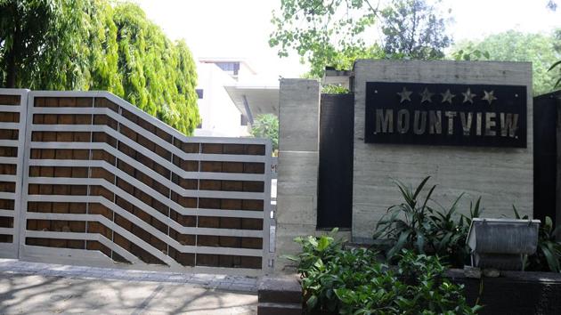 An order put out by the Chandigarh administration on Friday mentioned that priority will be given to Hotel Mountview for quarantining the NRIs returning to the city. (HT photo) An order put out by the Chandigarh administration on Friday mentioned that priority will be given to Hotel Mountview for quarantining the NRIs returning to the city. (HT photo)