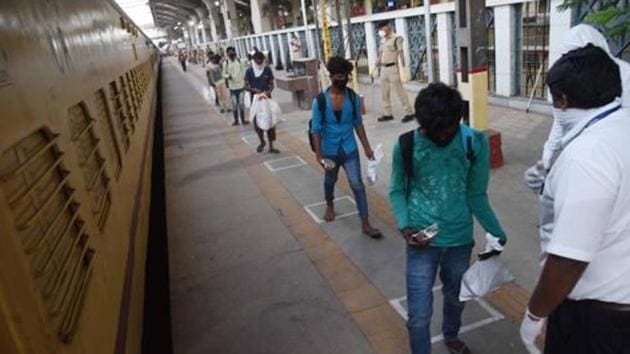 Railway staff were deputed to guide them on their arrival at the station here.(Bachchan Kumar/ HT photo. Representative) Railway staff were deputed to guide them on their arrival at the station here.(Bachchan Kumar/ HT photo. Representative)