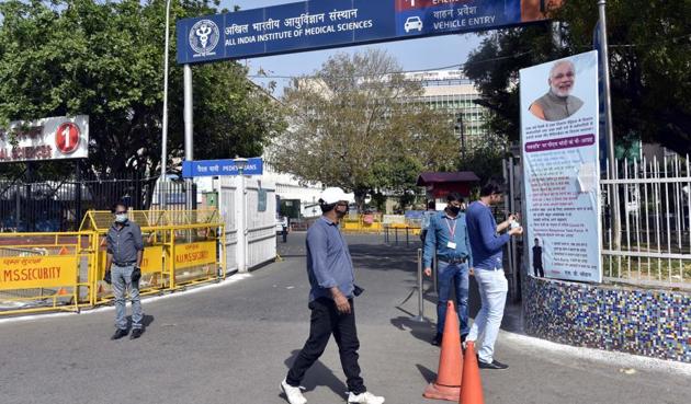 A view of the entrance to AIIMS, on day fourteen of the 21-day nationwide lockdown to curb the spread of Coronavirus, in New Delhi, India, on Tuesday, April 7, 2020. (representative image)(Sanjeev Verma/HT PHOTO) A view of the entrance to AIIMS, on day fourteen of the 21-day nationwide lockdown to curb the spread of Coronavirus, in New Delhi, India, on Tuesday, April 7, 2020. (representative image)(Sanjeev Verma/HT PHOTO)
