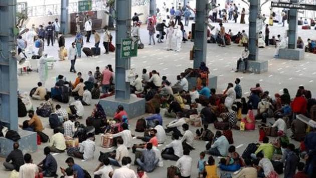 Thousands of migrant workers and students have come back to the state by special trains from far-off places like Kerala, Telangana, Kota in Rajasthan and Punjab.(AP file photo)