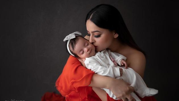 Mahhi Vij with her daughter, Tara (Photo: The Looney Lens) Mahhi Vij with her daughter, Tara (Photo: The Looney Lens)