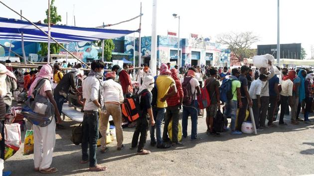 Migrants who arrived from Gujarat aboard a Shramik Special train leave Danapur station in Bihar on Friday. (Santosh Kumar/HT Photo) Migrants who arrived from Gujarat aboard a Shramik Special train leave Danapur station in Bihar on Friday. (Santosh Kumar/HT Photo)