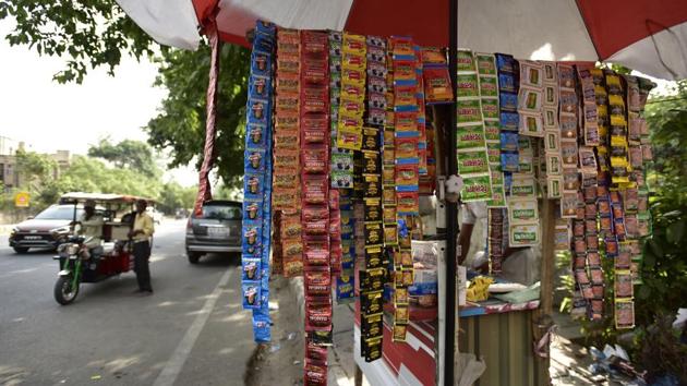 A roadside shop is seen selling Pan masala and Tobacco in Noida. (Virendra Singh Gosain/HT File Photo) A roadside shop is seen selling Pan masala and Tobacco in Noida. (Virendra Singh Gosain/HT File Photo)