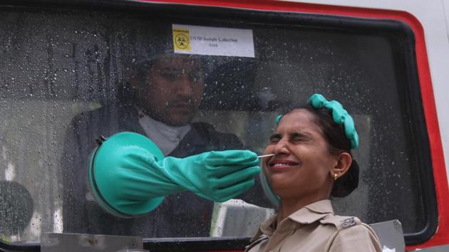 at least 10 people have so far died of this disease in Haryana. (Yogendra Kumar/HT PHOTO) at least 10 people have so far died of this disease in Haryana. (Yogendra Kumar/HT PHOTO)