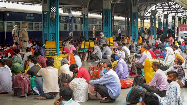 There have been a few incidents of migrant workers dodging authorities to escape quarantine. (PTI Photo/Representative) There have been a few incidents of migrant workers dodging authorities to escape quarantine. (PTI Photo/Representative)