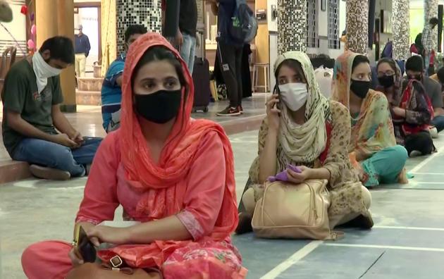 Students from Jammu and Kashmir before boarding the buses for their native places, in Bhopal on Sunday. (ANI Photo) Students from Jammu and Kashmir before boarding the buses for their native places, in Bhopal on Sunday. (ANI Photo)