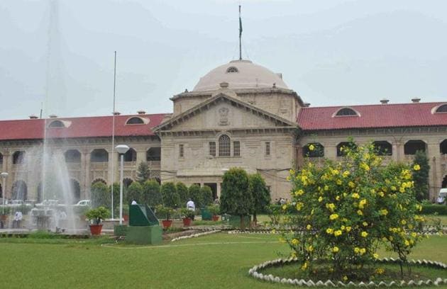 The court has also asked the state government to inform it whether these hospitals have intensive coronary care units, intensive care and dialysis units, ventilators and mobile X-ray machines or not. The court has also asked the state government to inform it whether these hospitals have intensive coronary care units, intensive care and dialysis units, ventilators and mobile X-ray machines or not.