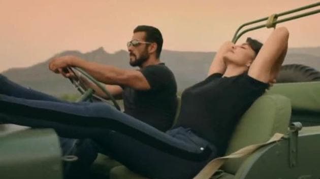 Salman Khan and Jacqueline Fernandez in a screengrab from the Tere Bina video.