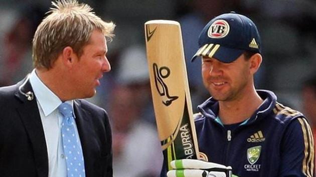 Ricky Ponting of Australia speaks to Shane Warne (Getty Images) Ricky Ponting of Australia speaks to Shane Warne (Getty Images)
