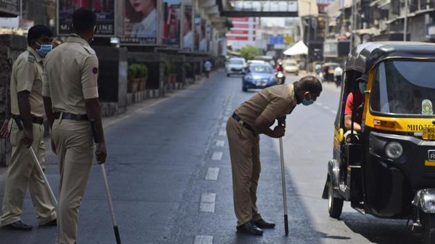 Mumbai police Naka Bandi at Bandra, during a nationwide lockdown imposed as a preventive measure against the COVID-19 in Mumbai, India, on Tuesday, May 12, 2020. (Satish Bate/HT Photo) Mumbai police Naka Bandi at Bandra, during a nationwide lockdown imposed as a preventive measure against the COVID-19 in Mumbai, India, on Tuesday, May 12, 2020. (Satish Bate/HT Photo)
