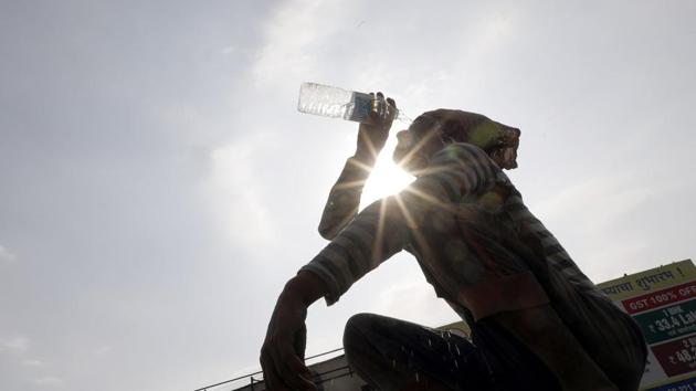 Summer sets in March in the core heat wave zones of the north, central and east India, and intensifies in April and May until the first week of June, when the monsoon winds arrive.. (Photo by Rahul Raut/HT PHOTO)