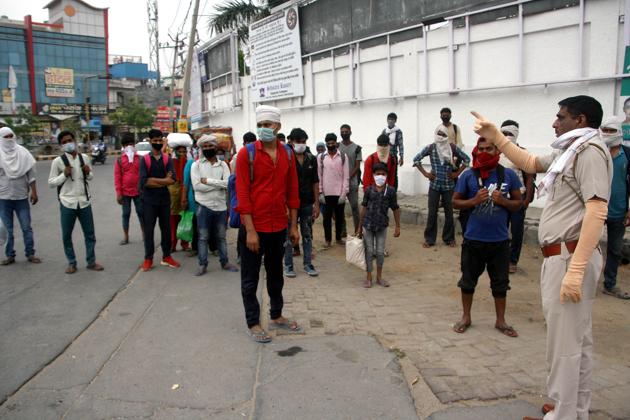 After staying in shelter homes for over a month, nearly 600 migrant workers, engaged in agricultural activities, left Jhajjar for Uttar Pradesh’s Bulandshahr in 15 Haryana roadways buses. Besides, 1,533 workers departed for Patna, Bihar, from Rohtak railway station in a Shramik Special train. (Manoj Dhaka/HT) After staying in shelter homes for over a month, nearly 600 migrant workers, engaged in agricultural activities, left Jhajjar for Uttar Pradesh’s Bulandshahr in 15 Haryana roadways buses. Besides, 1,533 workers departed for Patna, Bihar, from Rohtak railway station in a Shramik Special train. (Manoj Dhaka/HT)