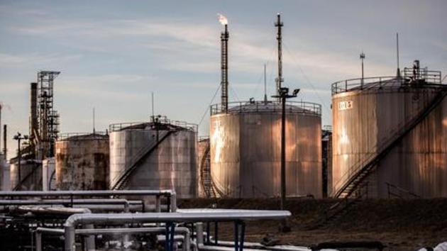 Oil markets, which have plummeted this year due to a combination of a collapse in demand and a supply glut, lost further ground. (Bloomberg file photo. Representative image) Oil markets, which have plummeted this year due to a combination of a collapse in demand and a supply glut, lost further ground. (Bloomberg file photo. Representative image)