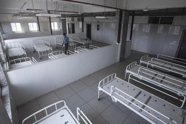 According to Pune municipal commissioner Shekhar Gaikwad, after the government decided to regulate 80 per cent beds in private hospitals, the capacity is likely to be increased by 2,000 in the city. (Pratham Gokhale/HT Photo) According to Pune municipal commissioner Shekhar Gaikwad, after the government decided to regulate 80 per cent beds in private hospitals, the capacity is likely to be increased by 2,000 in the city. (Pratham Gokhale/HT Photo)