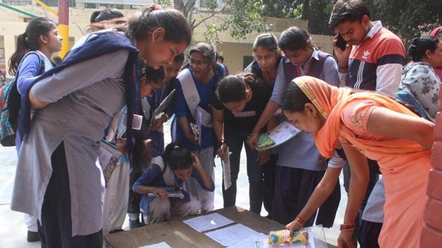 Schools said that they have reduced the duration of the break by a few days to make up for the loss of physical classes, where learning happens at a faster pace.(Yogendra Kumar/HT file photo. Representative image)