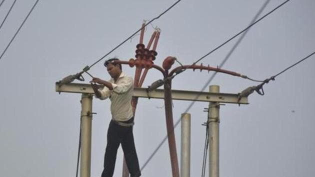 Electricity demand load shifted to homes during the lockdown, resulting in lower realizations(Sakib Ali/ HT file photo. Representative image)