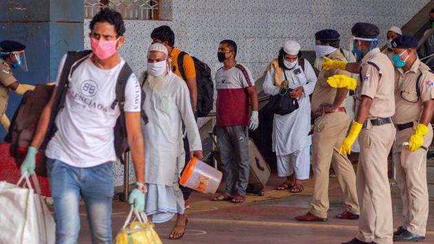 Bihar’s concern may be far from over as over 4.27 lakh migrants are still expected to arrive by 267 additional Shramik Express trains.(PTI PHOTO.) Bihar’s concern may be far from over as over 4.27 lakh migrants are still expected to arrive by 267 additional Shramik Express trains.(PTI PHOTO.)