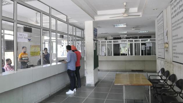 Suvidha kendras will remain open from 9am to 1:30pm on all weekdays. (HT File Photo) Suvidha kendras will remain open from 9am to 1:30pm on all weekdays. (HT File Photo)