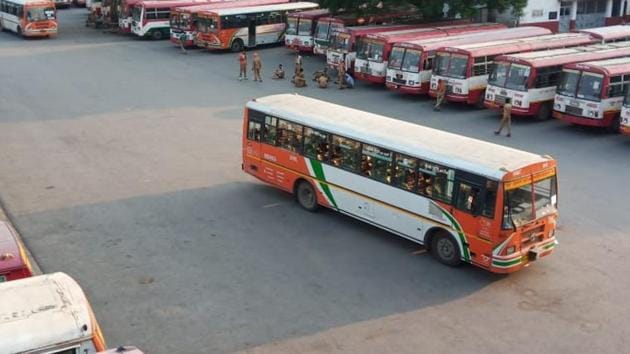 Upsrtc Starts Bus Service For Ferrying Workers Hindustan Times