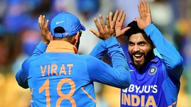 Bengaluru: India's Ravindra Jadeja (R) celebrates with skipper Virat Kohli after taking the wicket of Australia's Mitchell Starc during the third and final ODI cricket match, at Chinnaswamy Stadium in Bengaluru, Sunday, Jan. 19, 2020.(PTI)