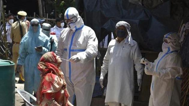 In pool testing, throat or nasal swabs from two to five people are mixed and tested as a single unit. (Dheeraj Dhawan/HT file photo) In pool testing, throat or nasal swabs from two to five people are mixed and tested as a single unit. (Dheeraj Dhawan/HT file photo)