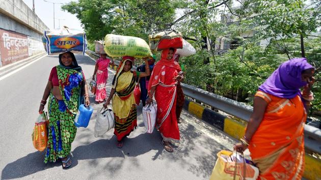 Till Thursday 318 trains had brought 3.84 lakh migrant labourers to UP from other states, while 72,637 people, including students, have been brought by roadways buses.(ANI) Till Thursday 318 trains had brought 3.84 lakh migrant labourers to UP from other states, while 72,637 people, including students, have been brought by roadways buses.(ANI)