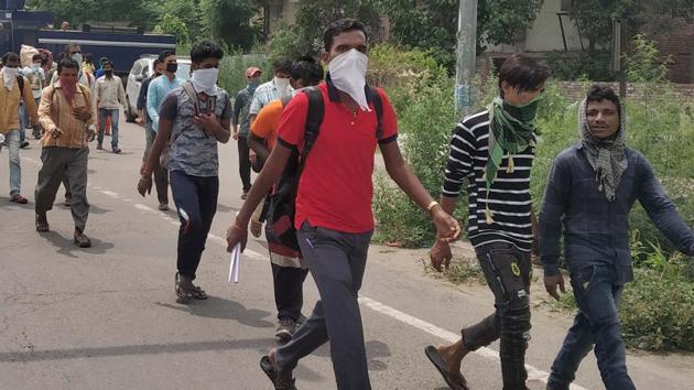 On Wednesday too, migrants had protested out the mini-secretariat seeking to be sent to their home states. (HT FILE) On Wednesday too, migrants had protested out the mini-secretariat seeking to be sent to their home states. (HT FILE)