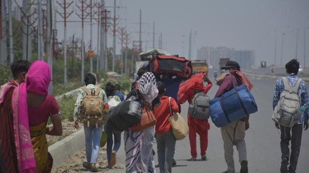 Many of the tragedies occurred in the dark, which is when it is cooler to walk, and many people were caught in their sleep. (HT photo/ Sakib Ali) Many of the tragedies occurred in the dark, which is when it is cooler to walk, and many people were caught in their sleep. (HT photo/ Sakib Ali)