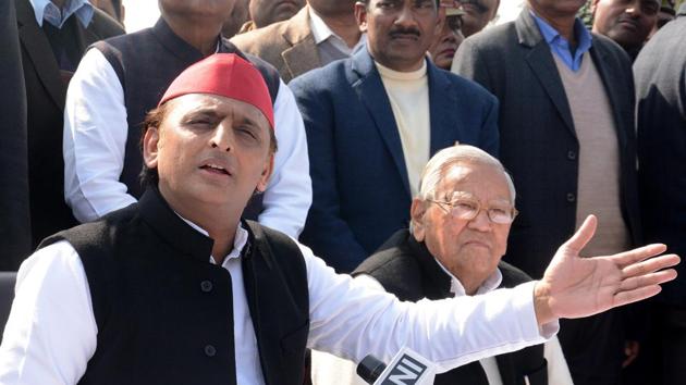Samajwadi Party president Akhilesh Yadav tweeted in Hindi expressing his prayers towards those who were injured in the accident. (ANI file photo) Samajwadi Party president Akhilesh Yadav tweeted in Hindi expressing his prayers towards those who were injured in the accident. (ANI file photo)