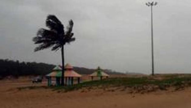 Under its impact, rain is expected to start in coastal Odisha by May 18 evening and by May 19, northern coastal Odisha will receive very heavy rainfall, the IMD predicted.(ANI)