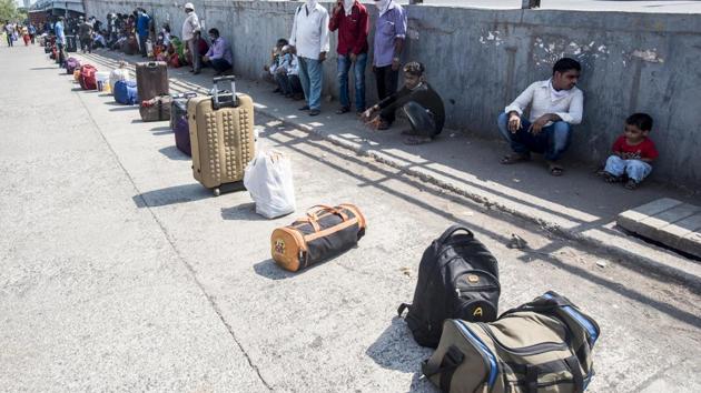 Maharashtra government, along with the Indian Railways organised a Shramik special train for migrant workers stranded in Mumbai. (Satyabrata Tripathy/HT Photo)